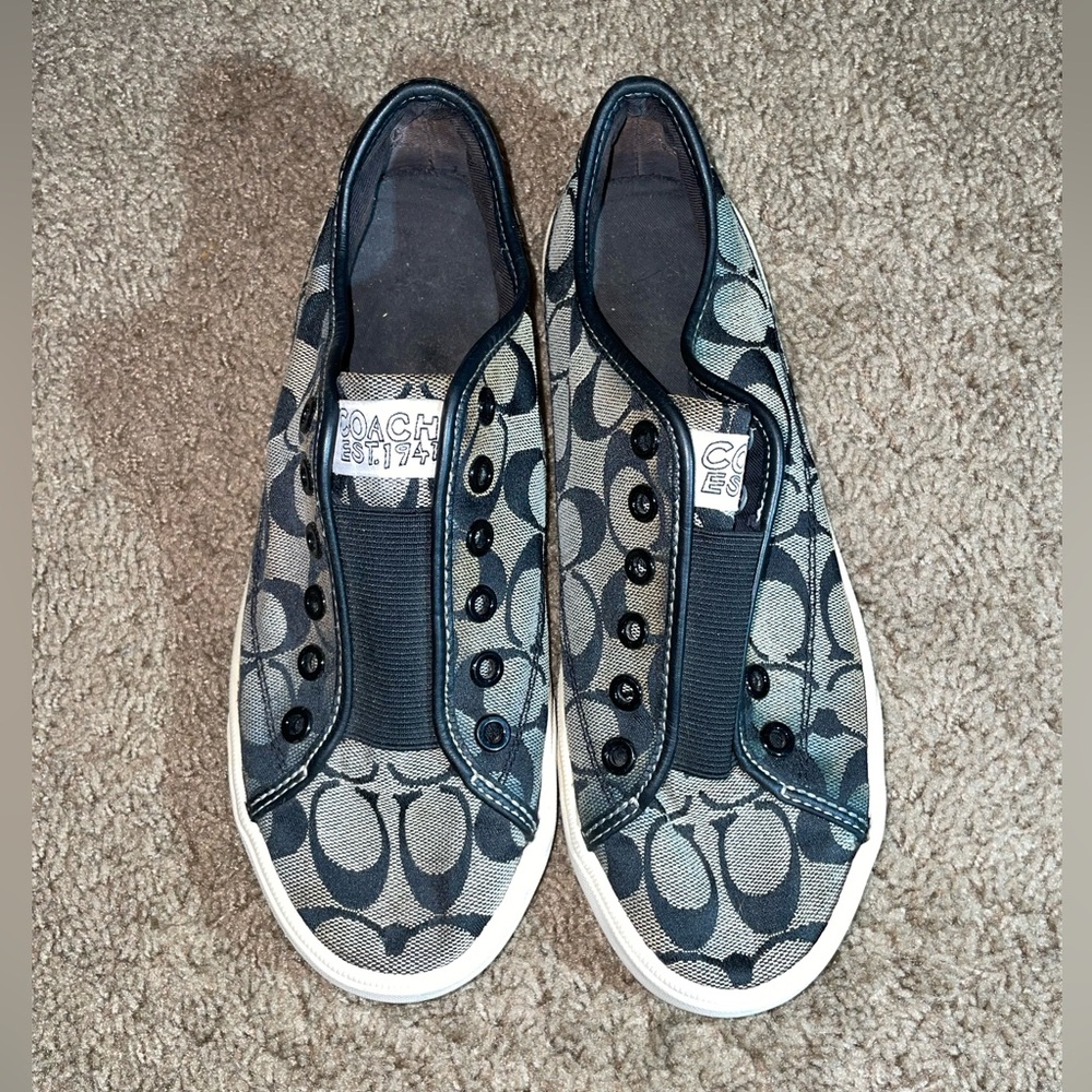 Women’s COACH shoes - Picture 2 of 4